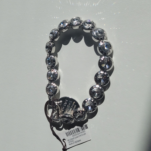 henri bendel Jewelry - NWT Henri Bendel Faux Diamond Bracelet